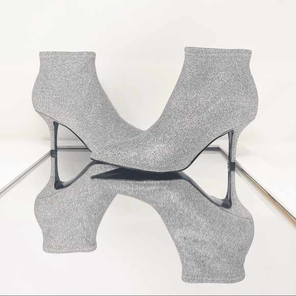 Nine West Pierce 3 Booties - Picture 2 of 2